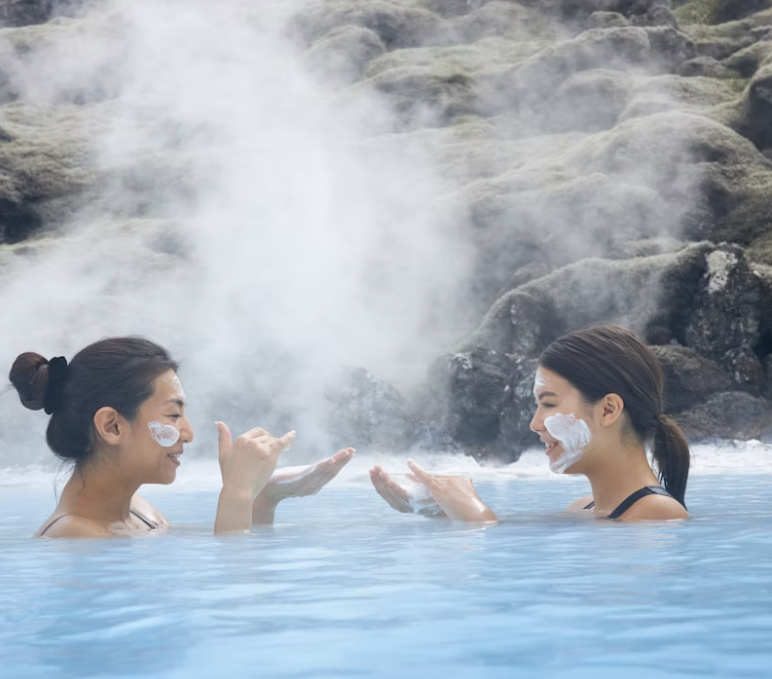 Blue Lagoon: Comfort Admission + Drink, Towel and Mud Mask 2